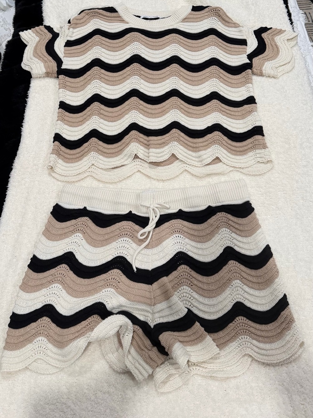 Hunter Wave-Stripe Knit Shirt and Short Set in Cream, Beige & Black